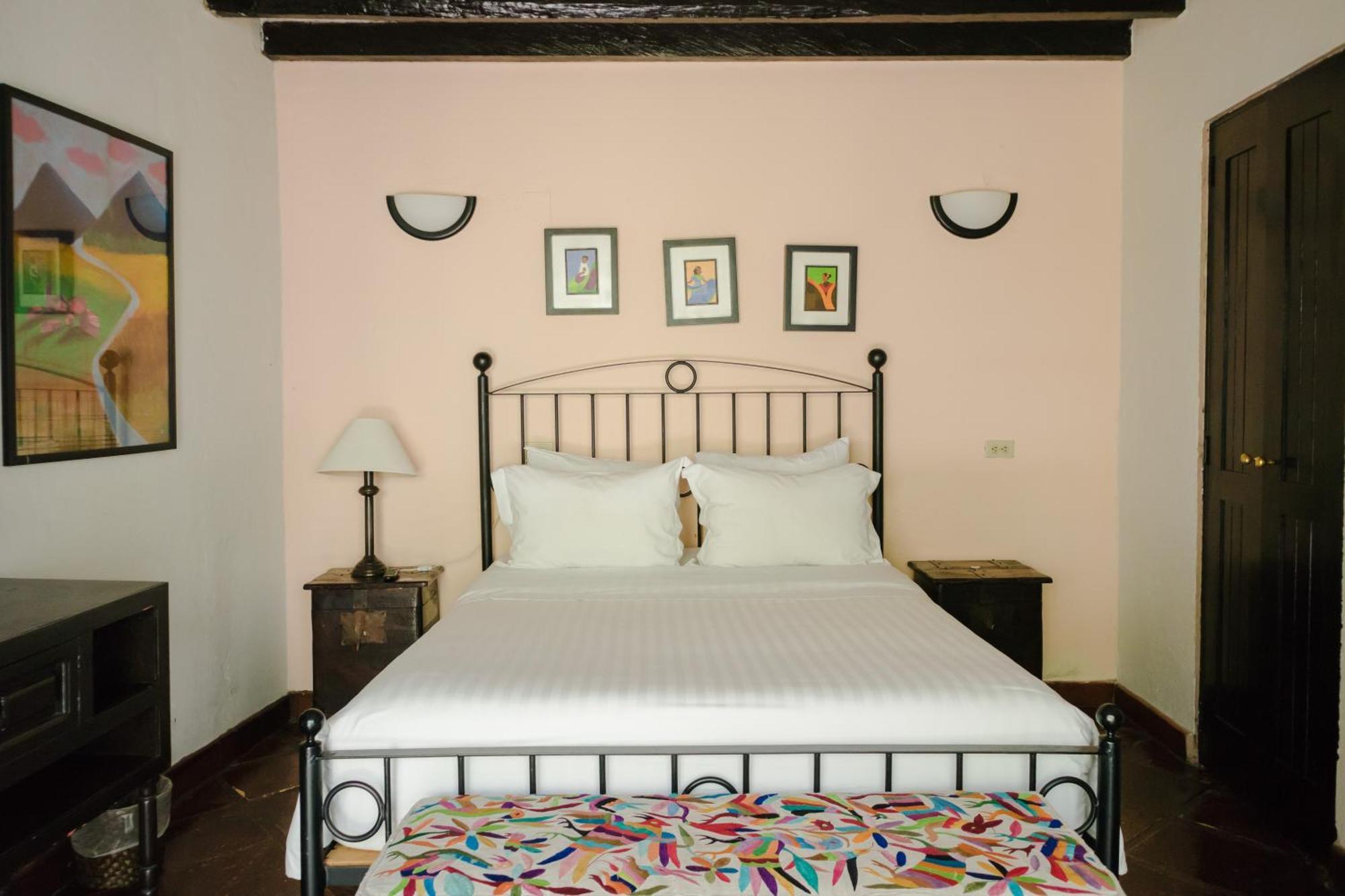 Casa Quetzal Hotel